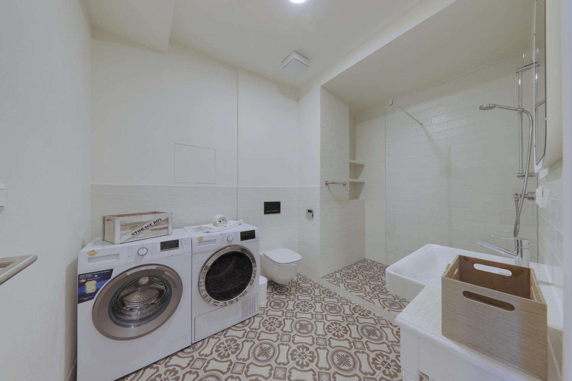 Shone Apartment Old Town 2 Bedroom Bratislava Exterior photo