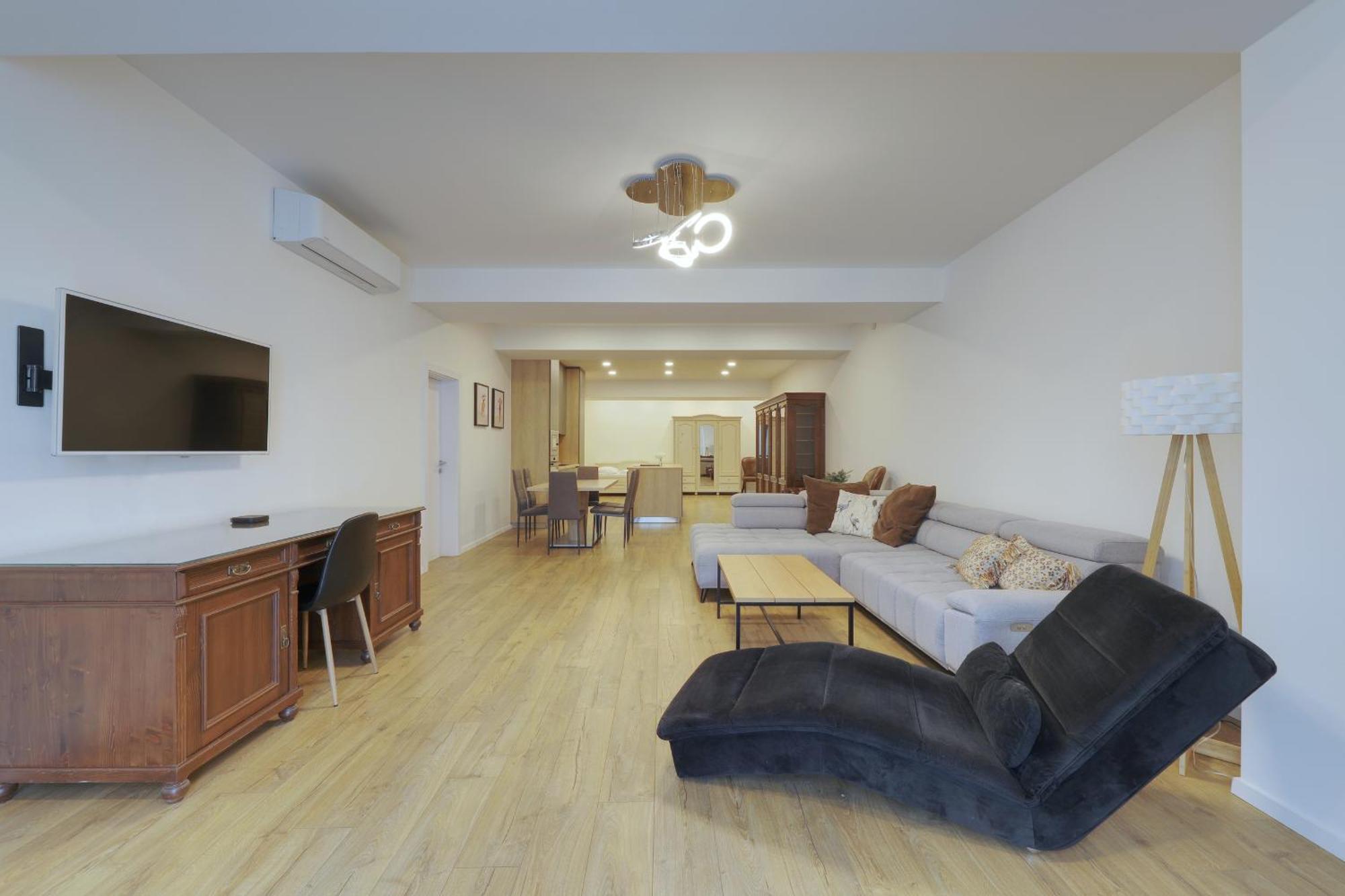Shone Apartment Old Town 2 Bedroom Bratislava Exterior photo